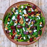 سلطة جبن الماعز